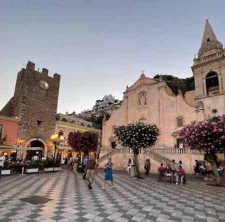 Romantica Casa A Taormina Exterior foto
